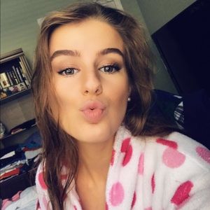 Meet your Posher, Karinkarina